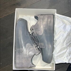 Nike Men's Gray Low-Top Sneakers - Monochrome Leather